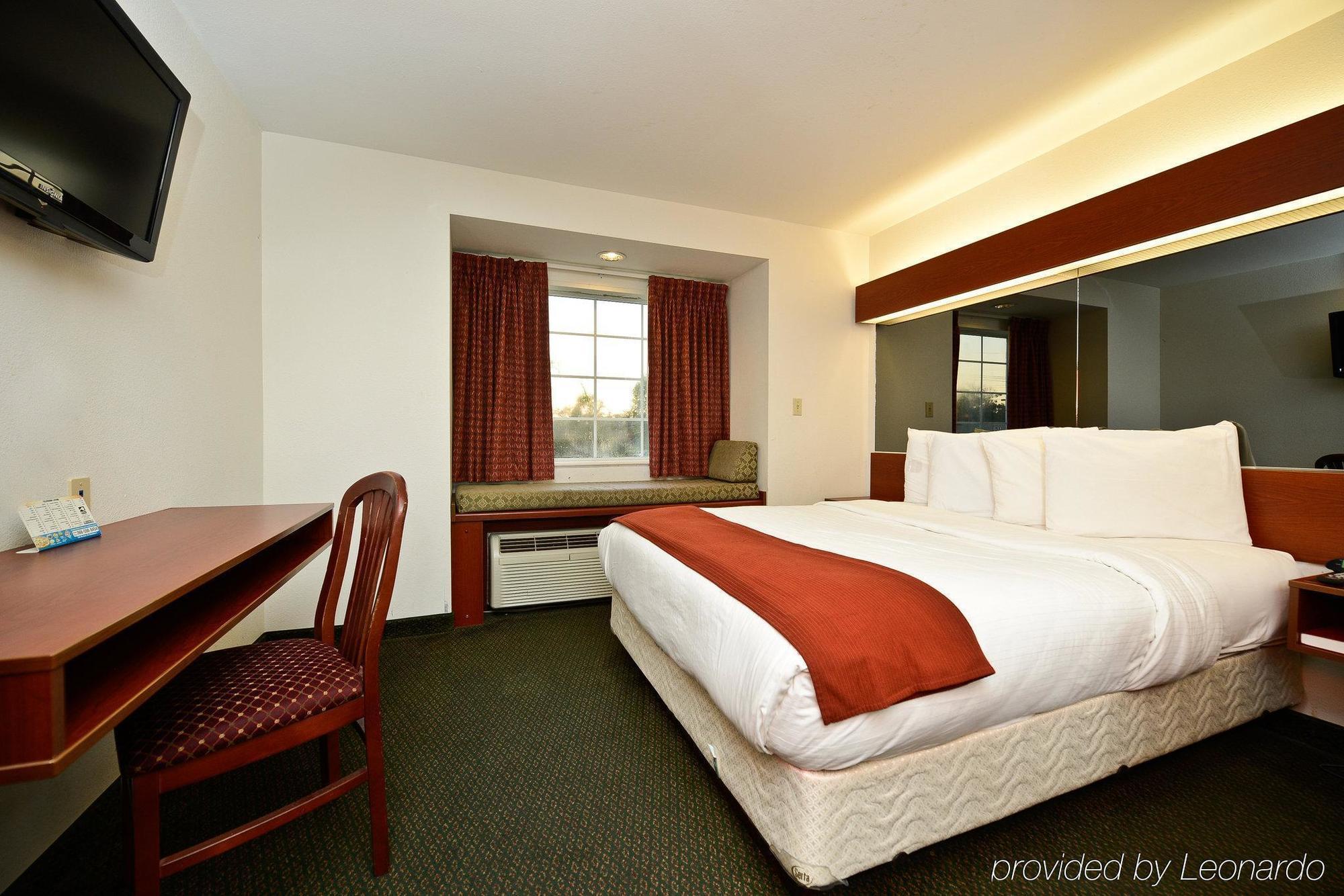Americas Best Value Inn Lake Charles Interstate 210 Bagian luar foto
